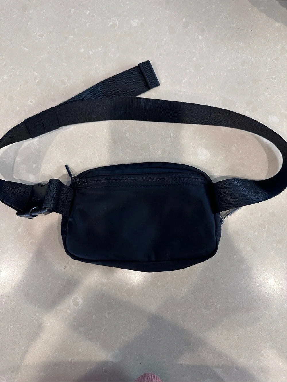 Lululemon Everywhere Belt Bag 1L Black